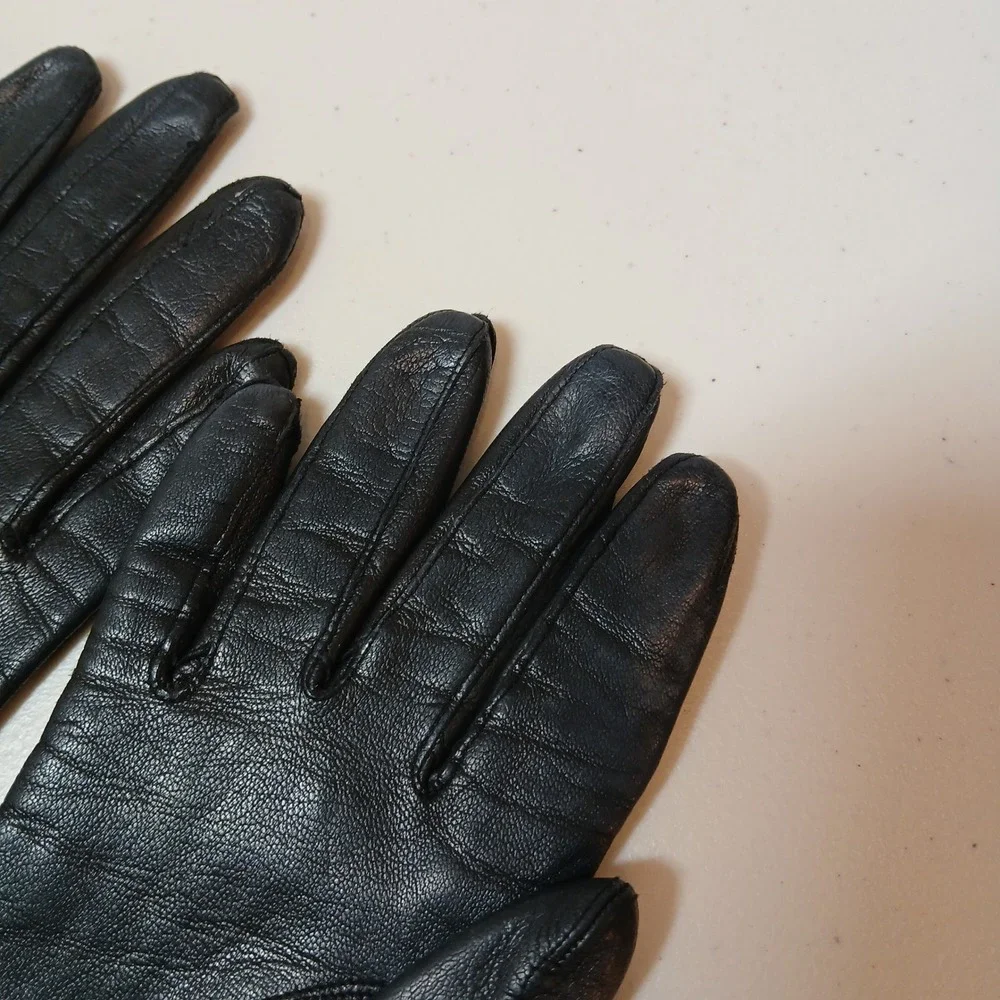 Winkelman's Gloves Womens Black Leather Classic Opera Driving Quiet Luxury